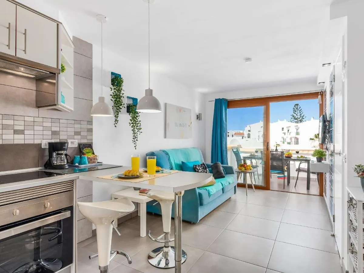 B16 Windsor Park, Exclusive Sea View, Heated Pool Apartment Costa Adeje
