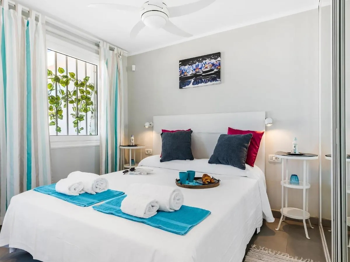 B16 Windsor Park, Exclusive Sea View, Heated Pool Apartment Costa Adeje  Spain
